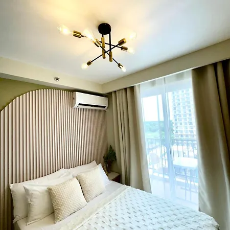 Cloud Nine Poolview Condo Near Mactan Airport
